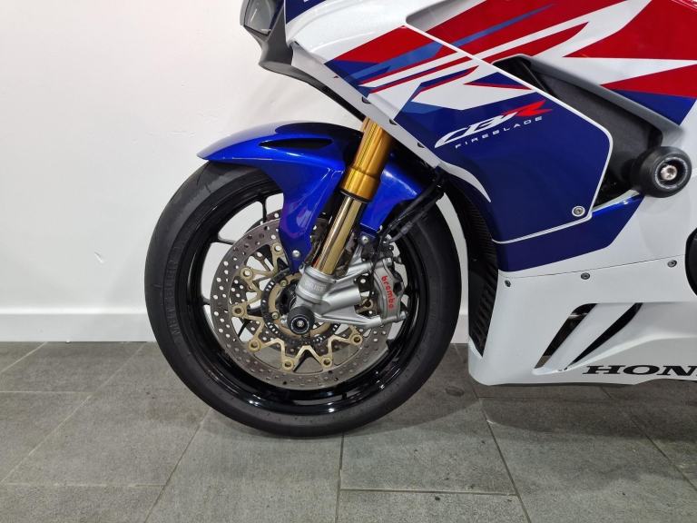 2024 Honda Fireblade CBR1000RRR SP, 30th Anniversary Edition, Warranty 06/26