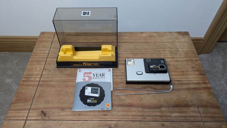 Kodak Disc 6000 camera in display case