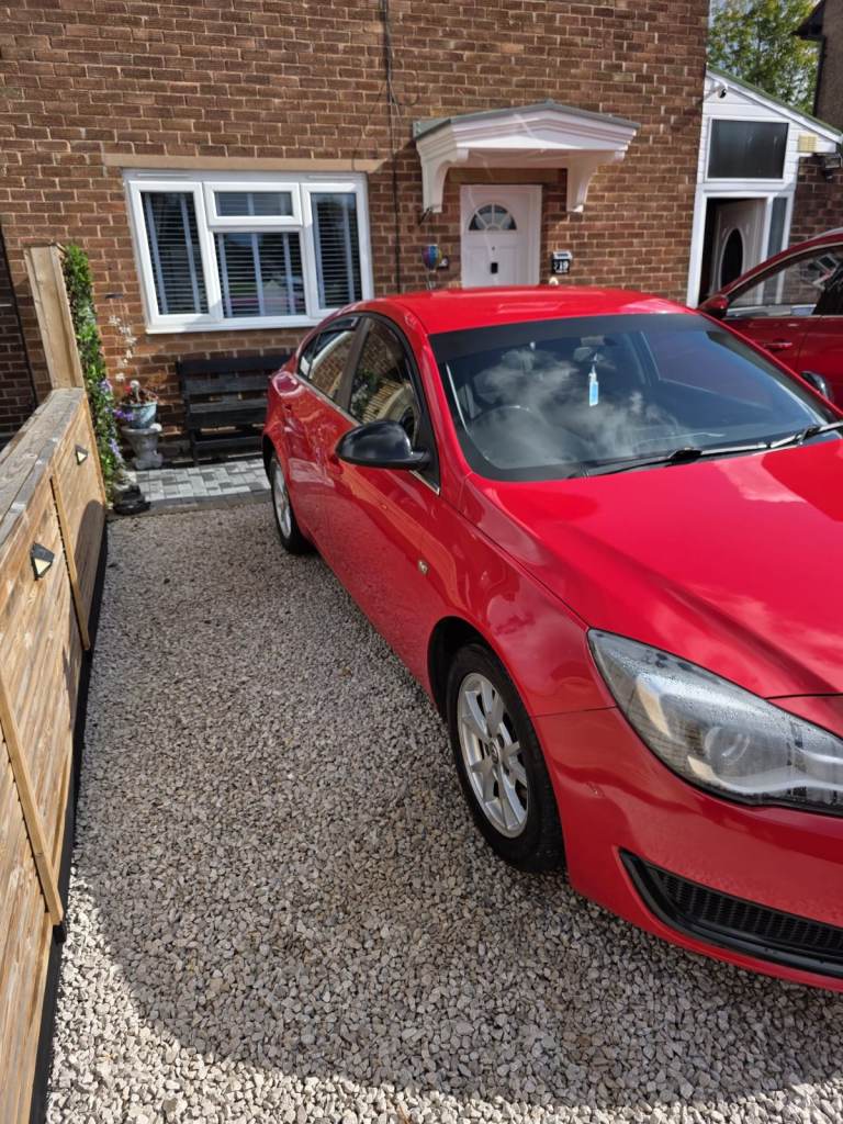 Vauxhall, INSIGNIA, Hatchback, 2014, Manual, 1956 (cc), 5 doors