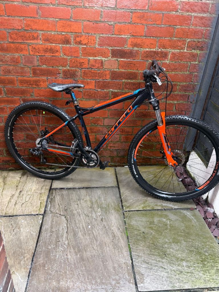 Carrera Sulcata 29er Mountain Bike 18” medium frame 29” wheels