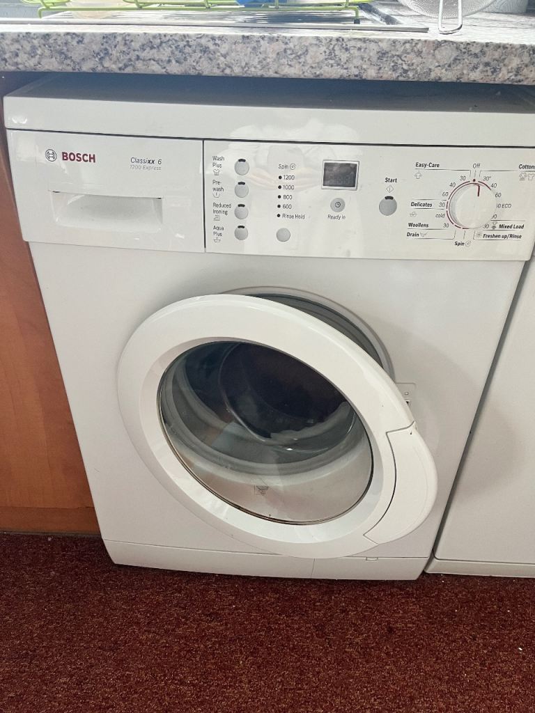 Bosch washing machine FREE - collection pending