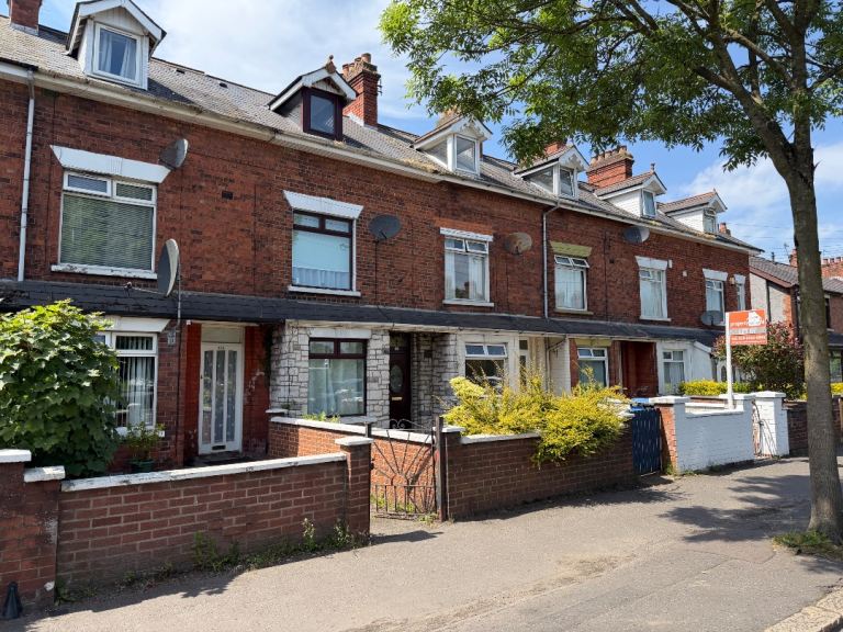 Shore Road, Belfast, BT15 4HE - UNFURNISHED