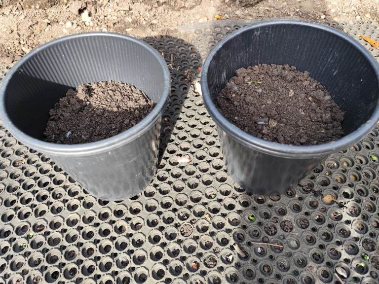 Soil 2 buckets
