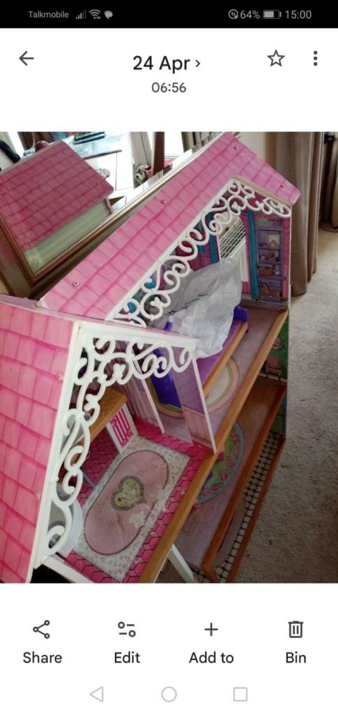Beautiful Large Dollshouse 