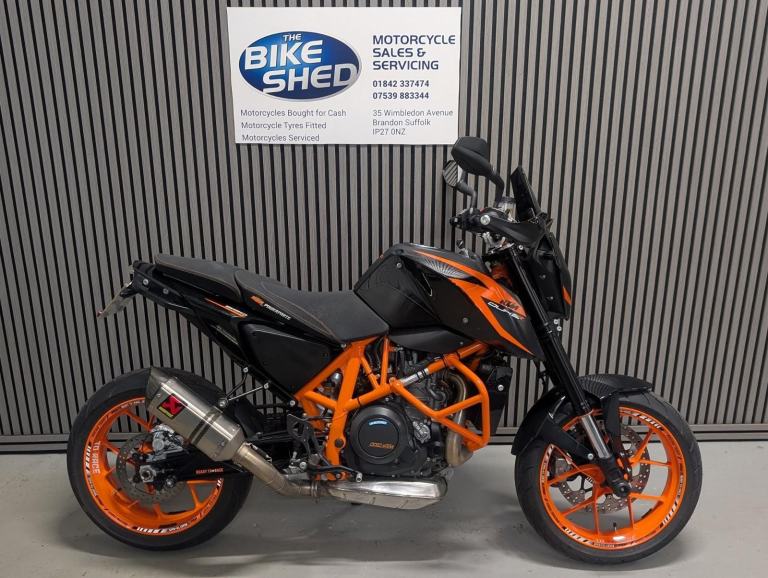 KTM  690 Duke R 2017  4 owners, 6k miles  Full service history  Mot March 27 