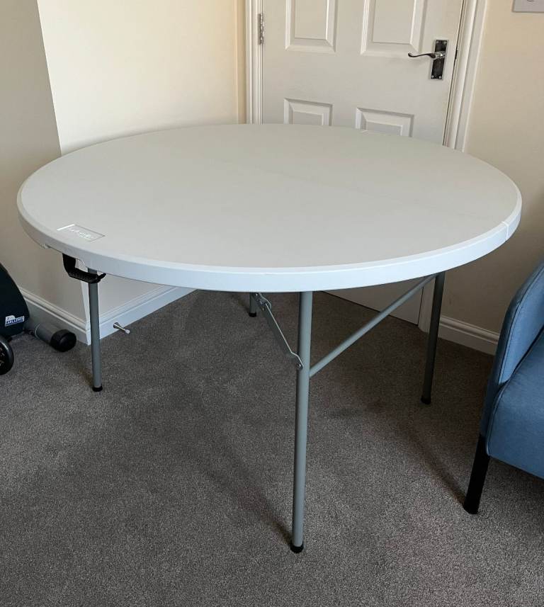 Fold up table
