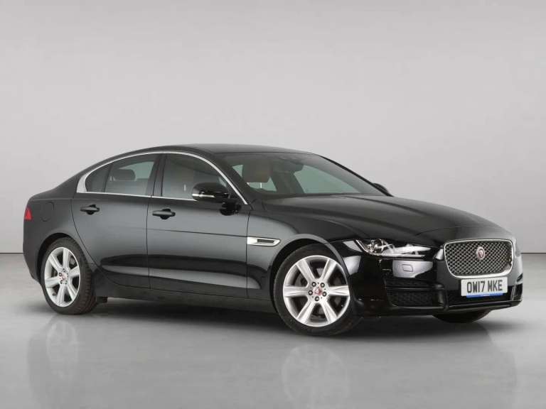 2017 Jaguar XE 2.0i Portfolio Auto Euro 6 (s/s) 4dr Saloon Petrol Automatic