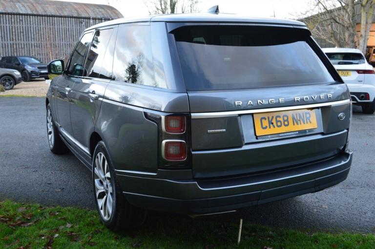 2018 Land Rover Range Rover 4.4 SDV8 Autobiography 4dr Auto ESTATE DIESEL Automatic