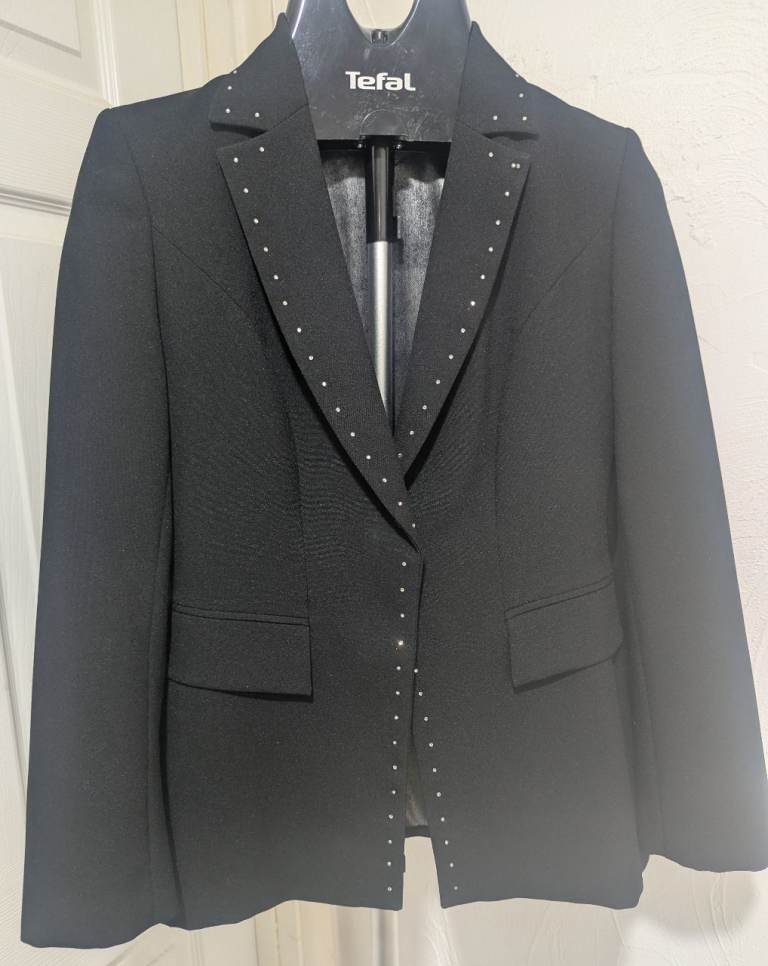 NEW 'TOPSHOP' BLACK CRYSTAL EDGED JACKET!