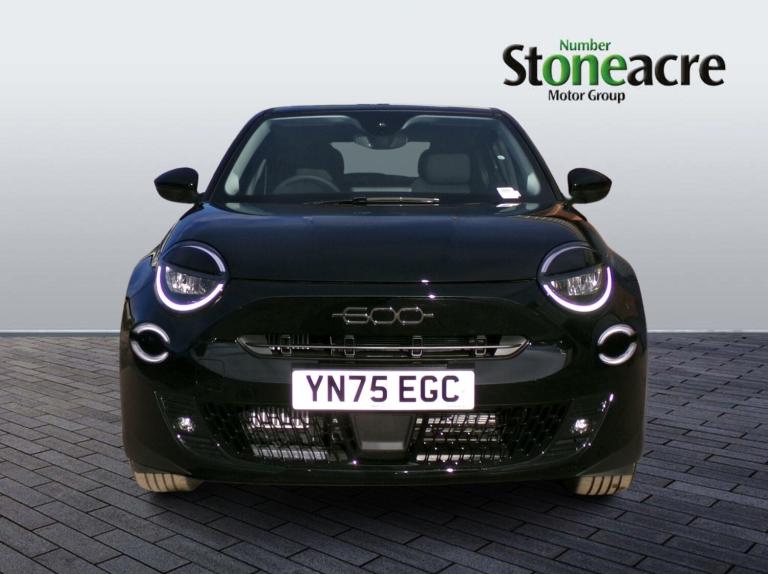 2025 Fiat 600 1.2 Hybrid 48V 136 5dr eDCT-6 HATCHBACK PETROL Automatic