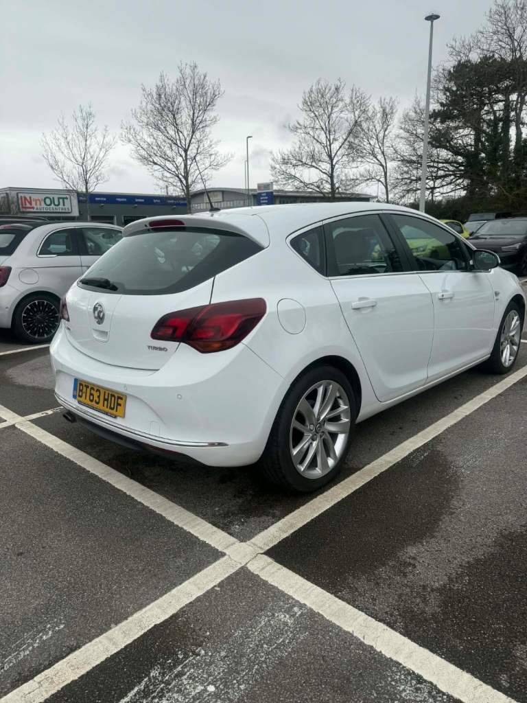Vauxhall, ASTRA J Hatchback, 2013, Manual, 1.4 turbo petrol 5 doors