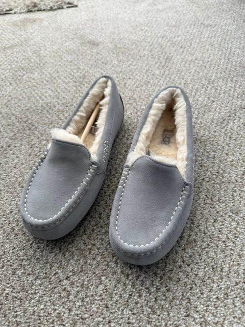 UGG W Anseley Slippers UK Size 4 - Grey, Brand New