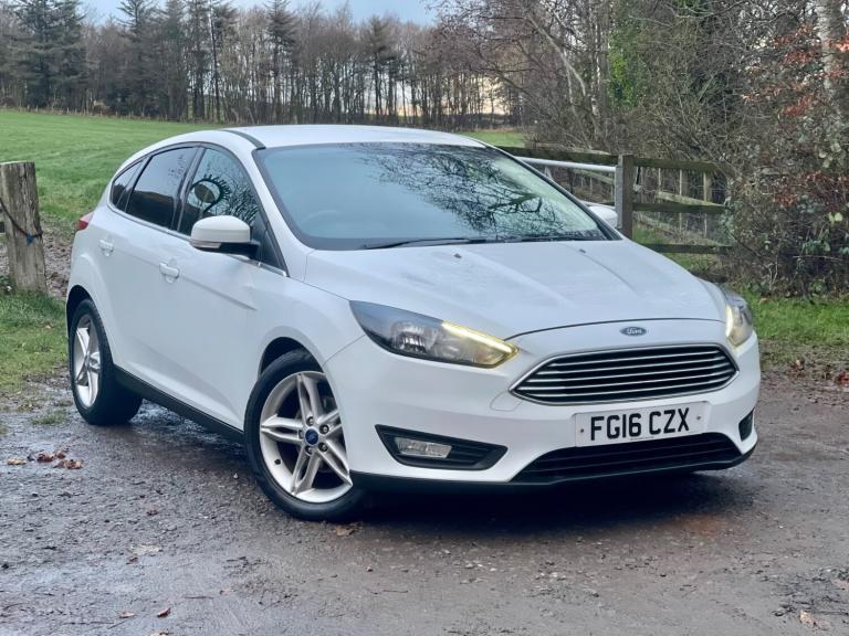 2016 Ford Focus 1.0 EcoBoost 125 Zetec 5dr HATCHBACK Petrol Manual