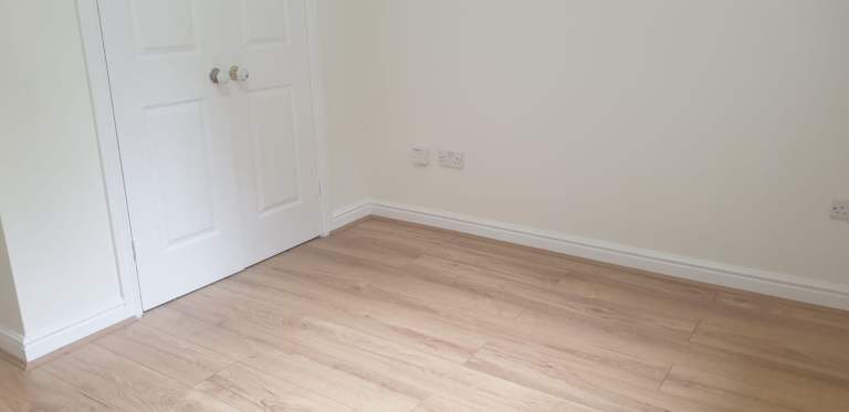 NEWLY REFURBISHED 2 BED | GROUND FLOOR FALT NEAR NORTH LONDON GRAMMER SCHOOL