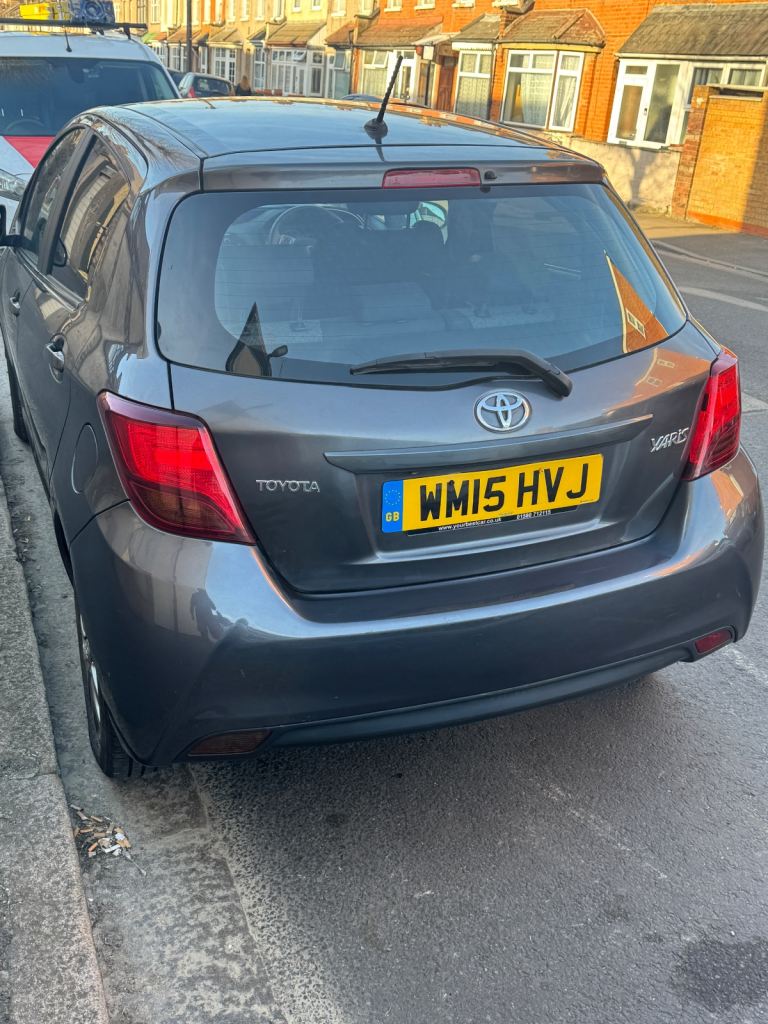 Toyota, YARIS, Hatchback, 2015, Manual, 1329 (cc), 5 doors