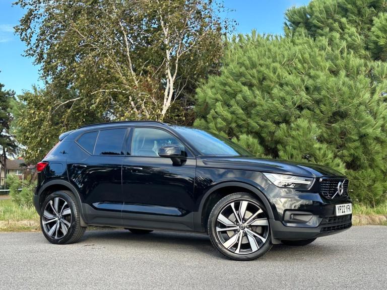 2022 Volvo XC40 1.5h T5 Recharge 10.7kWh Ultimate Dark Auto Euro 6 (s/s) 5dr ESTATE Petrol/Electr...