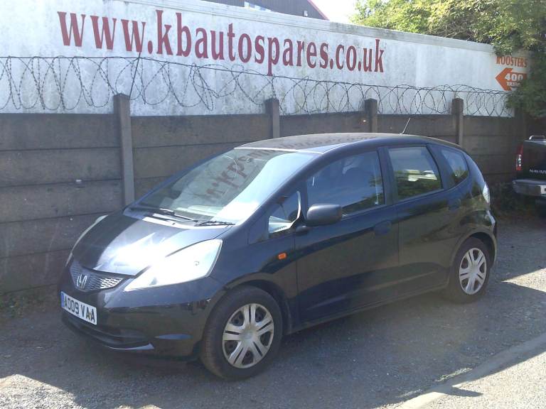 breaking for spares honda jazz 2009 1.2 p