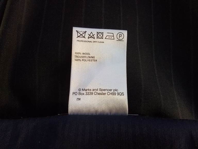 Mens M&S Sartorial Charcoal 100% Wool Regular Fit 2 piece Suit.