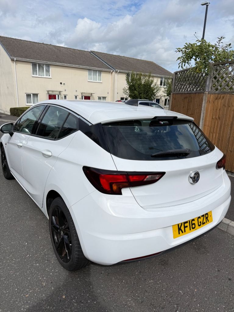 Vauxhall, ASTRA, SRi Nav, Hatchback, 2016, Manual, 999 (cc), 5 doors