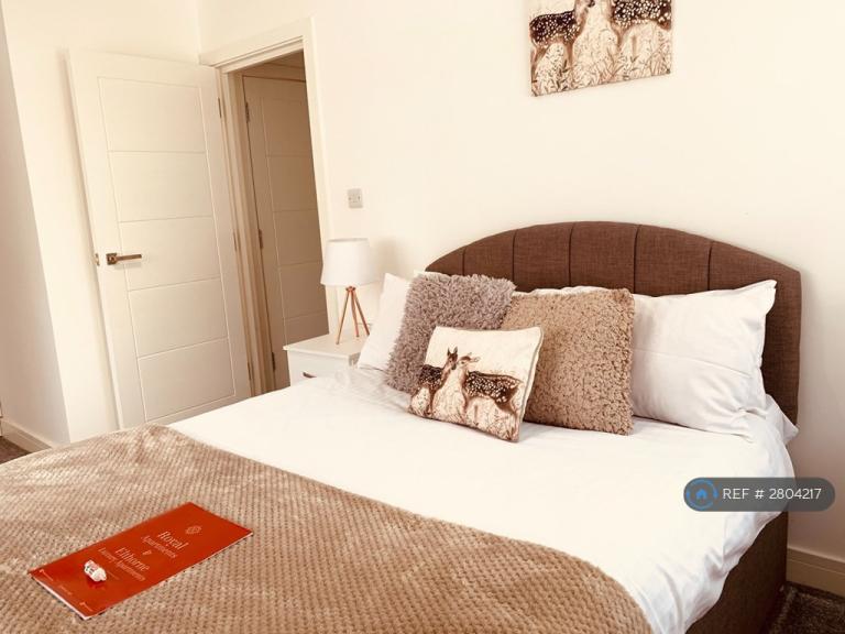 2 bedroom flat in Elthorne Road, Uxbridge, UB8 (2 bed) (#2804217)