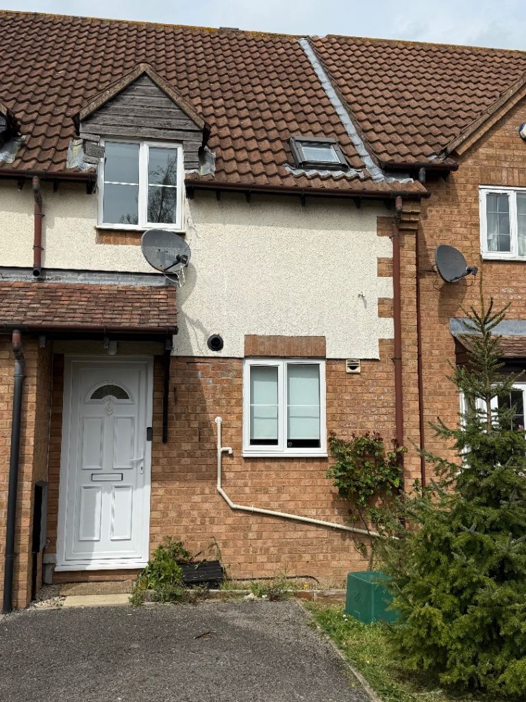 Two bed room house to let in Bradley stoke