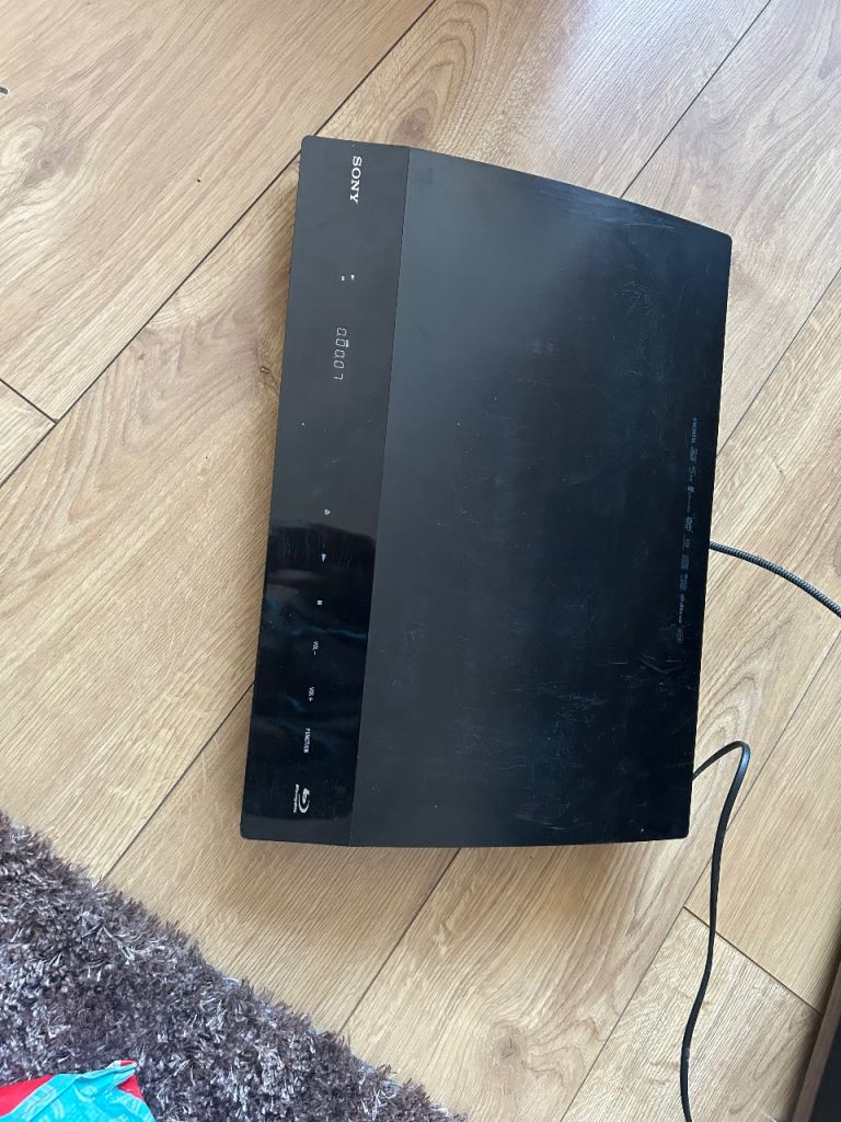 Sony blu ray and blu ray 3d player with hdmi - works fine 