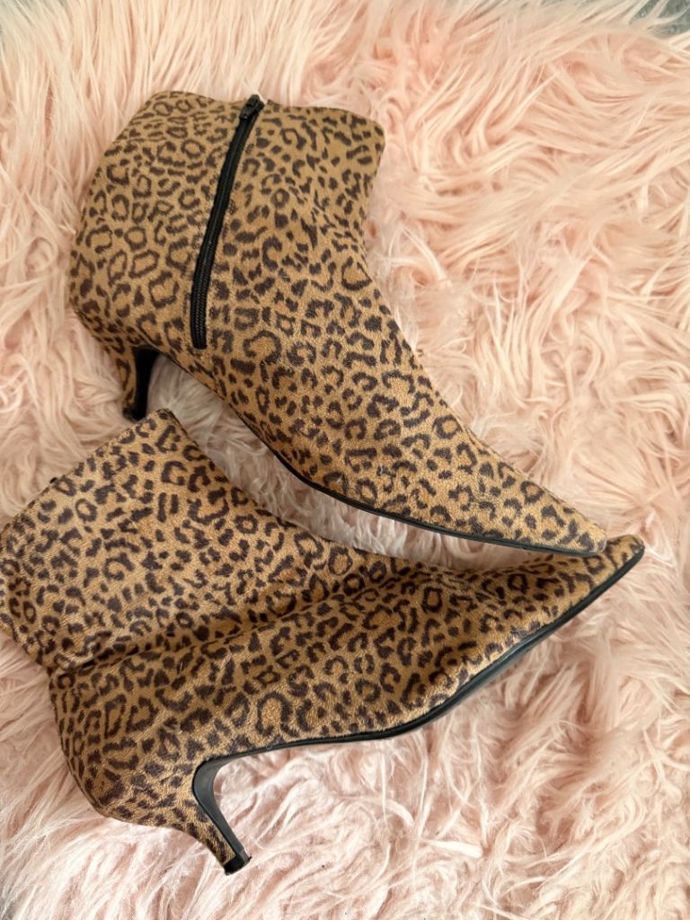Little kitten heel animal print short ankle boots 
