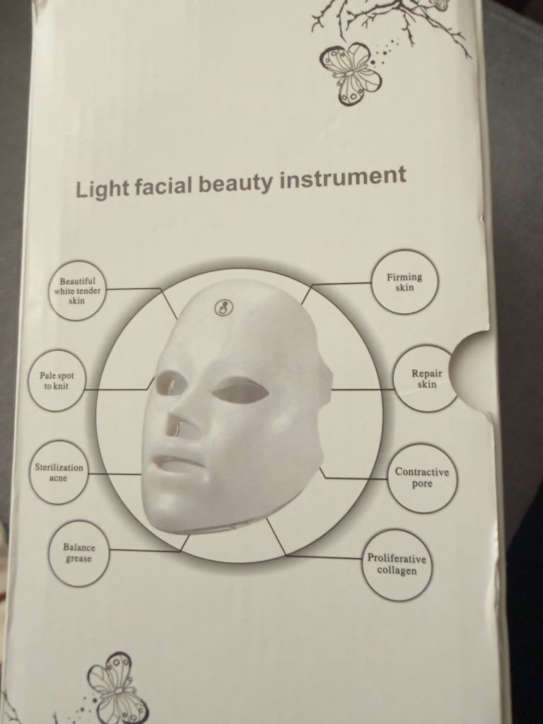 LED Light Facial Beauty Mask – Excellent Condition 🌟