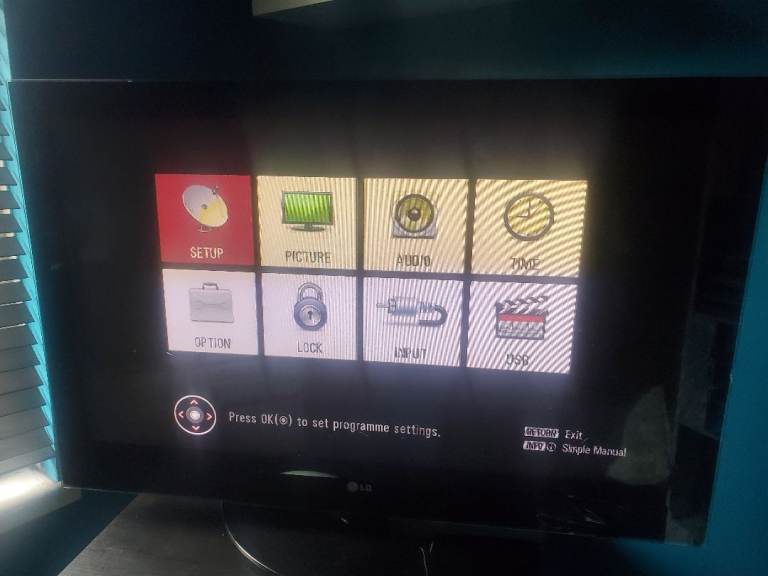 ☆ LG 42PQ6000-ZA 42-inch Plasma HD TV, Freeview Remote & Power Lead☆