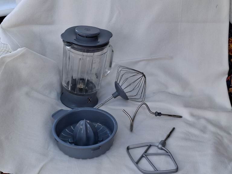 Kenwood Food Processor with Blender and Attachments multi one
