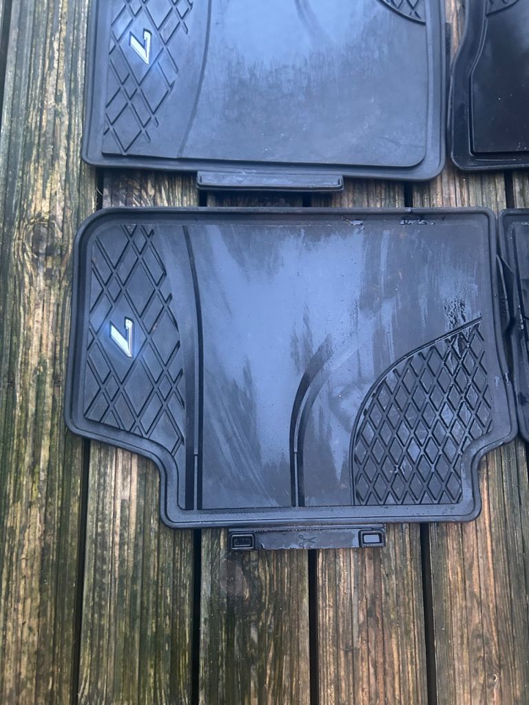 BMW 7 series rubber floor mats 