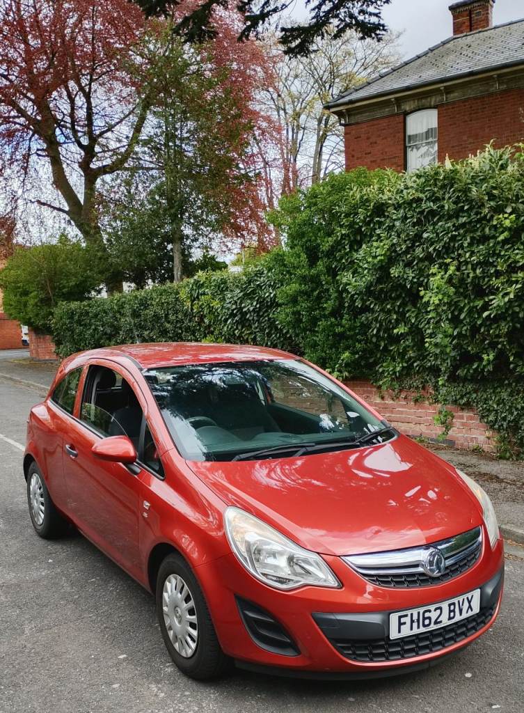 VAUXHALL CORSA 1.0, 12 MONTHS MOT, FULL SERVICE HISTORY, 53K MILES, ULEZ FREE £35 TAX.