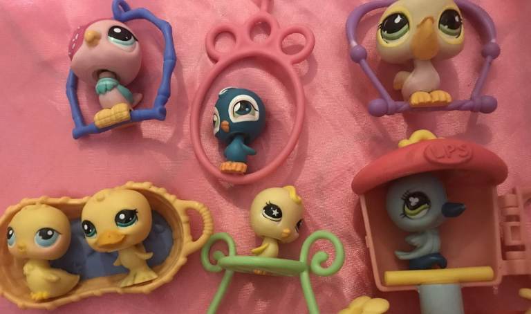 LPS Littlest Pet Shop Bird Figures with Accessories – Good Condition