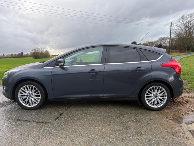 2011 Ford Focus 1.6 125 Zetec 5dr HATCHBACK PETROL Manual