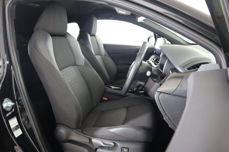 2022 Toyota C-HR 1.8 VVT-h Design CVT Euro 6 (s/s) 5dr HATCHBACK PETROL/ELECTRIC Automatic