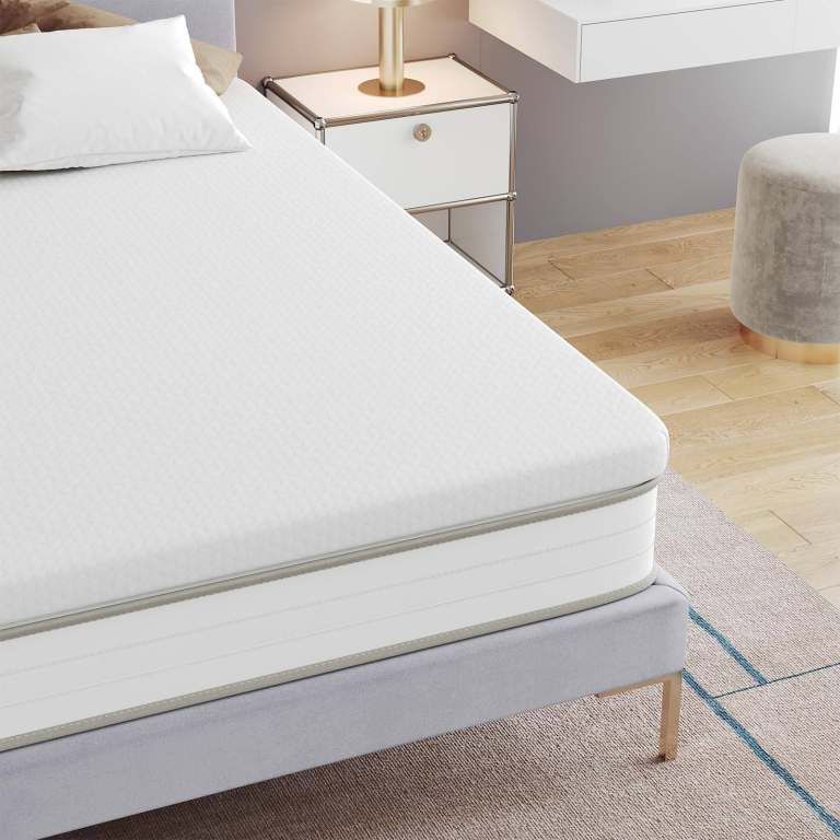 7cm Egg Crate Memory Foam Mattress Topper - New