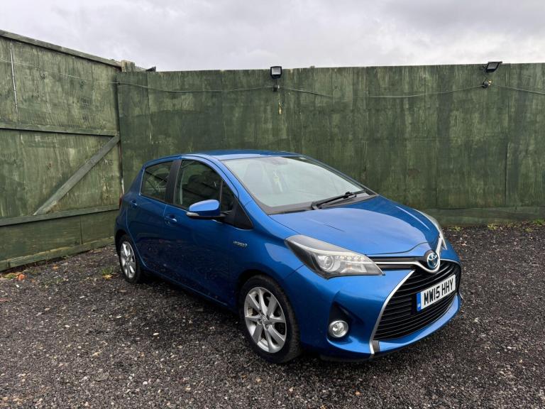 2015 Toyota Yaris 1.5 VVT-h Excel E-CVT Euro 6 5dr (15in Alloy) HATCHBACK Petrol/Electric Hybrid ...