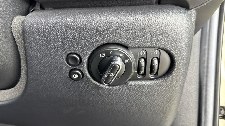 2022 MINI Hatch 1.5 Cooper Sport 5dr Petrol Hatchback Hatchback Petrol Manual