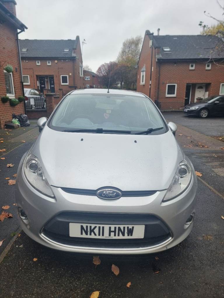 FORD FIESTA AUTOMATIC 5 DOOR  