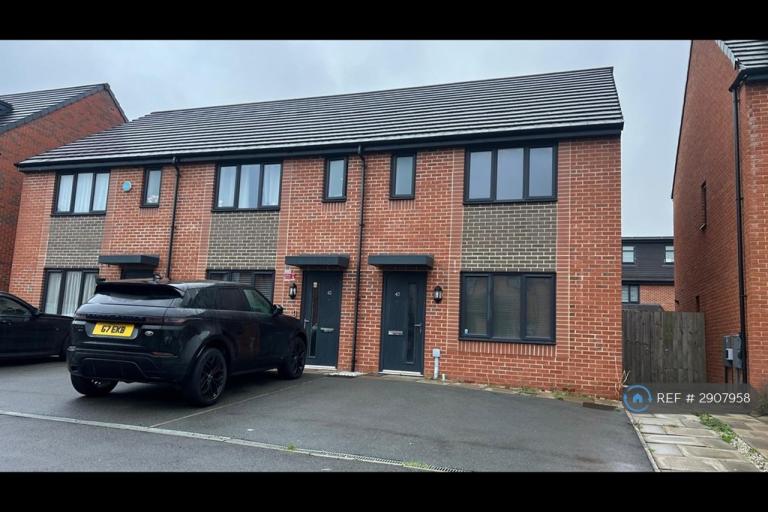 3 bedroom house in Riverside Way, Salford, M6 (3 bed) (#2907958)