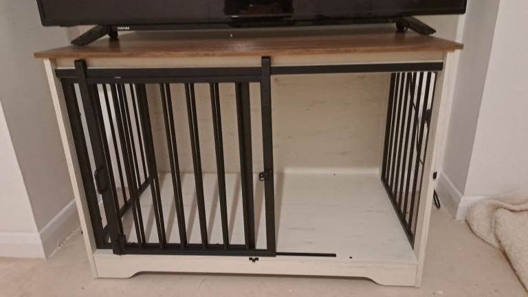 Dog cage brand new
