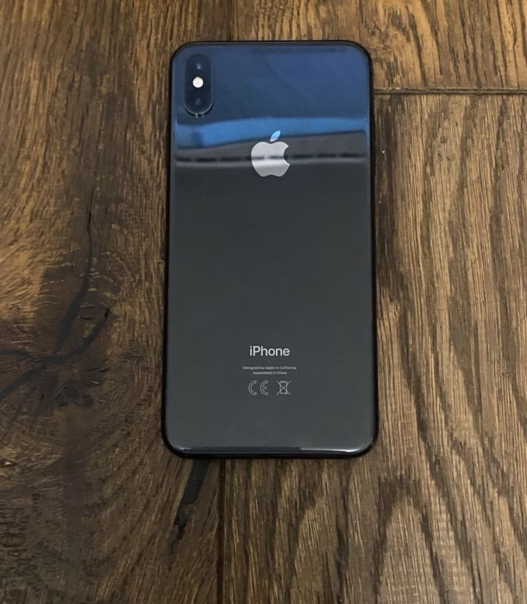 iPhone XS 64gb unlocked 