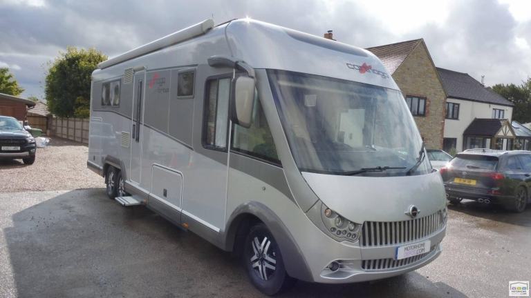 Carthago Liner-for-Two i53L tag-axle rear lounge hab air-con motorhome for sale