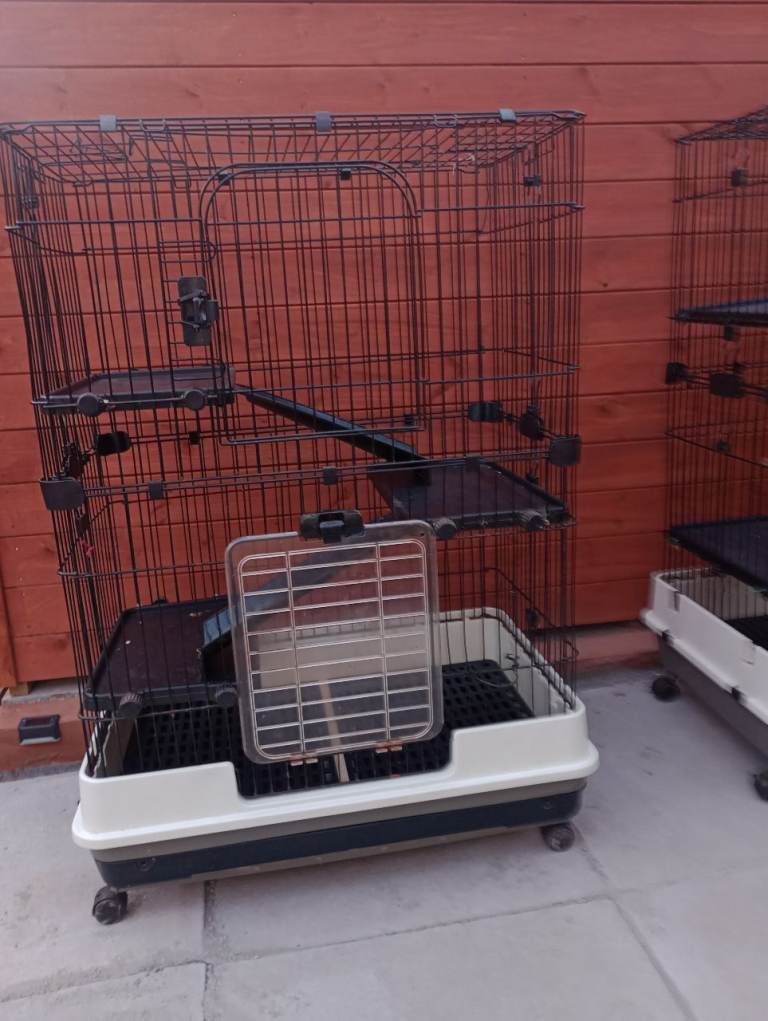 Pet cages 