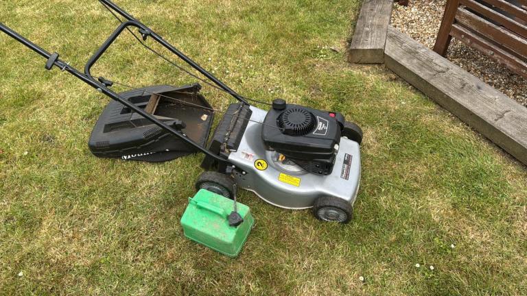 Mountfield lawnmower RS100