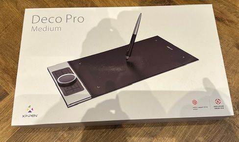 Deco Pro Medium drawing tablet
