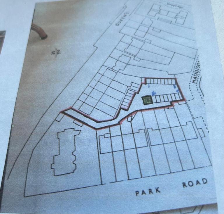 Garage to rent Teddington.