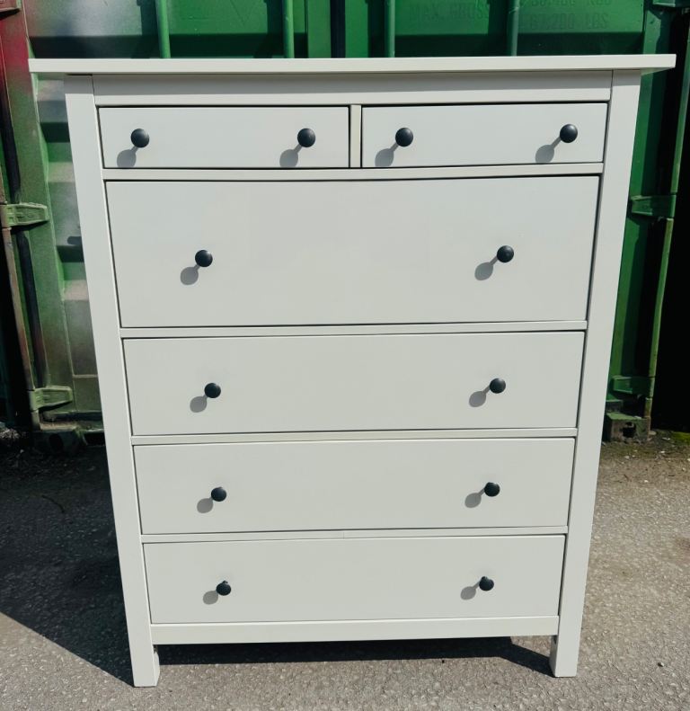 IKEA HEMNES White Chest of 6 Drawers. Glossy finished .   Can deliver locally.