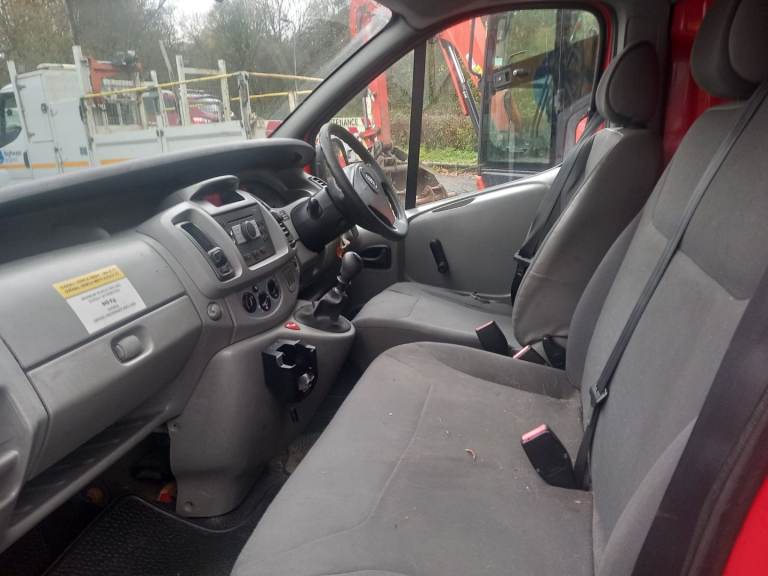 Vauxhall, VIVARO, Panel Van, 2010, Manual, 1995 (cc)