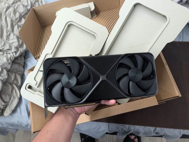 RTX 5090 Founders Edition NEW